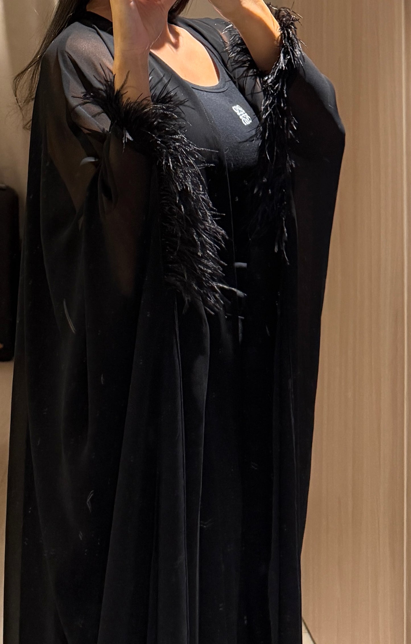 Noir Grace – Feather Detail Abaya